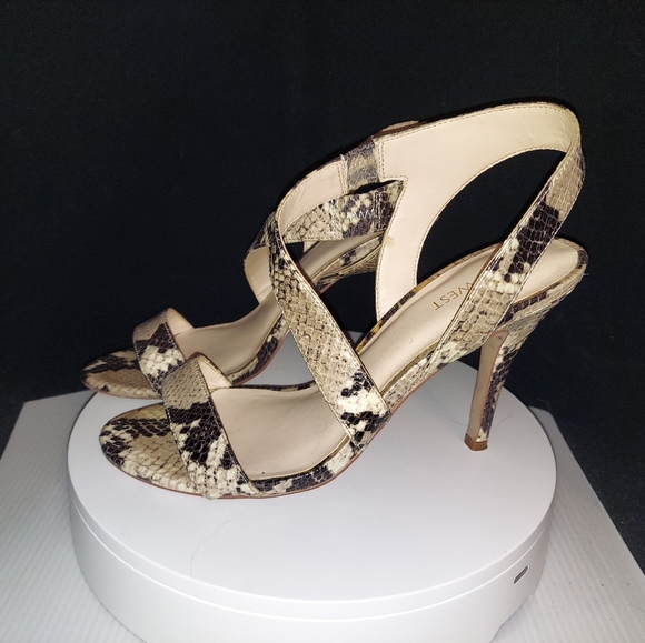 Nine West Tan Black Snake Skin Sandals Stiletto Heels Wide Strap Shoes Size 8M - Picture 3 of 6